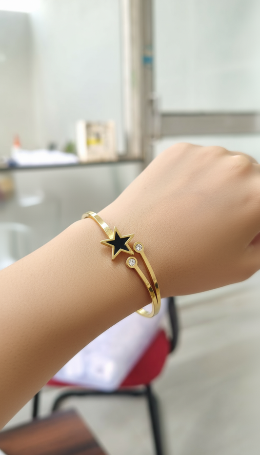 STAR QUEST CUFF