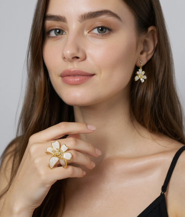 Petal Outline Flower 4