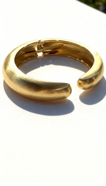SATIN WAVE MATTE GOLD