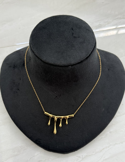 MOLTEN GOLD DRIP