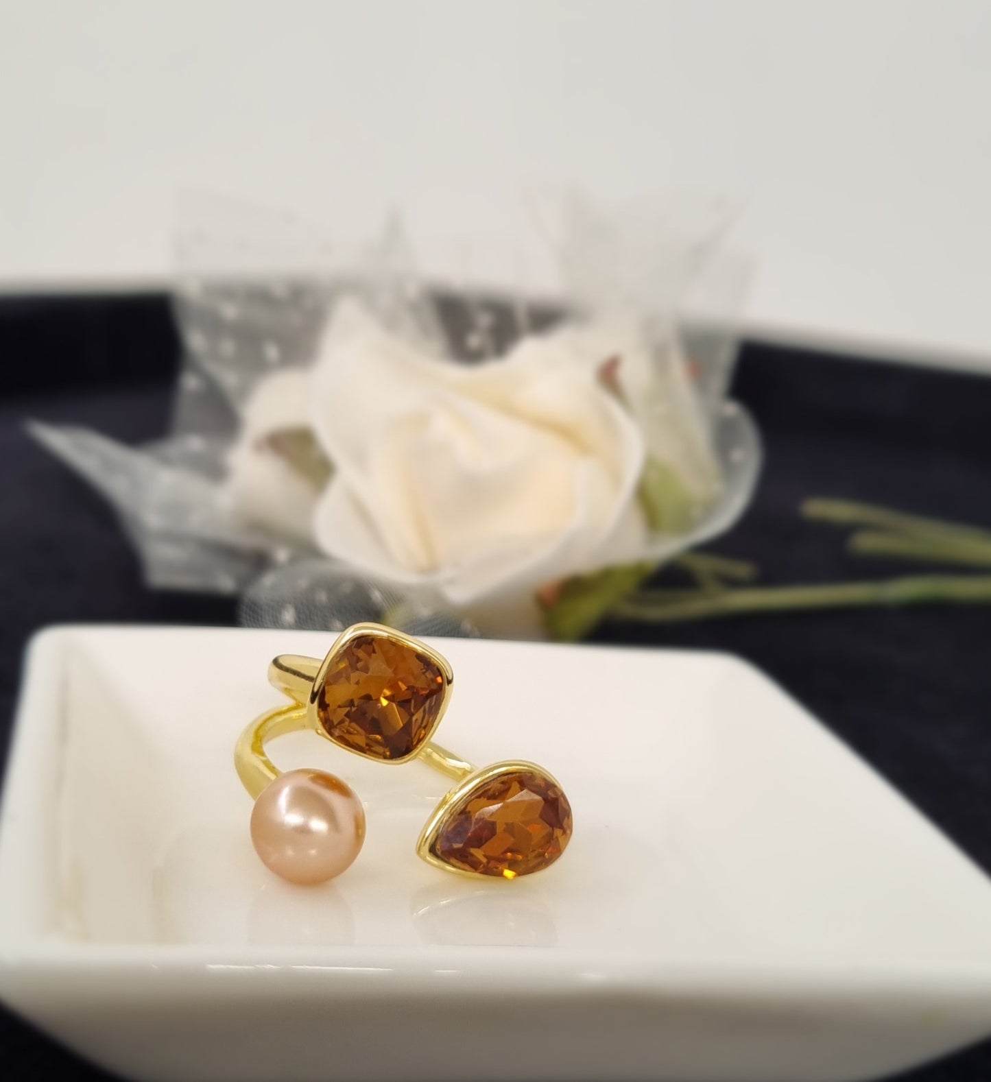 GOLDEN TOPAZ PEARL