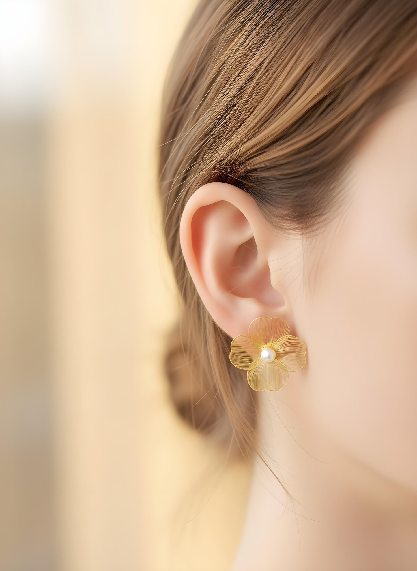 GOLDEN PETAL BLOSSOM