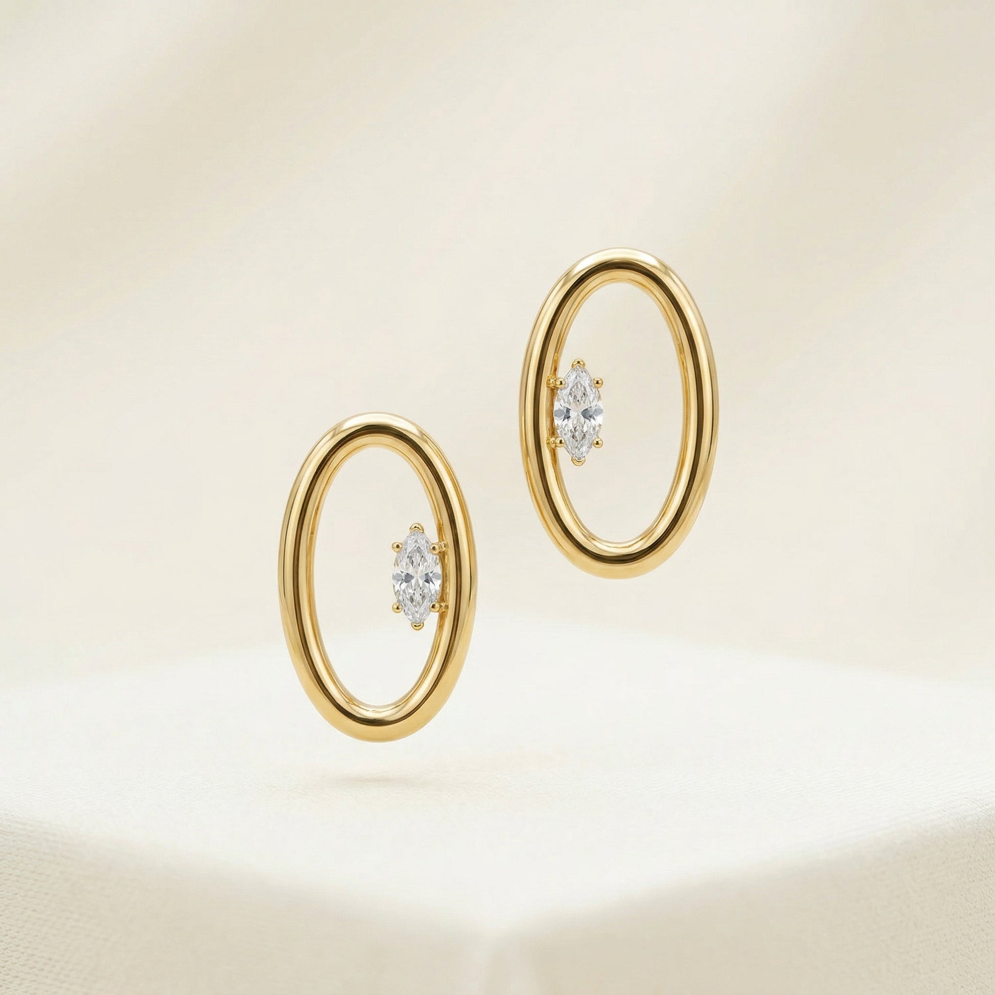 BIG CIRCLE CRYSTAL earring