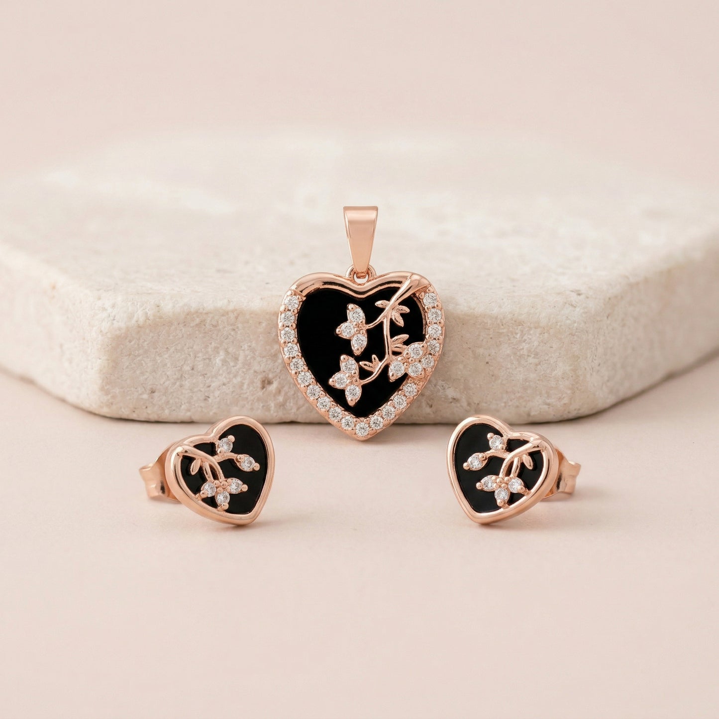 chain pendent with earrings 