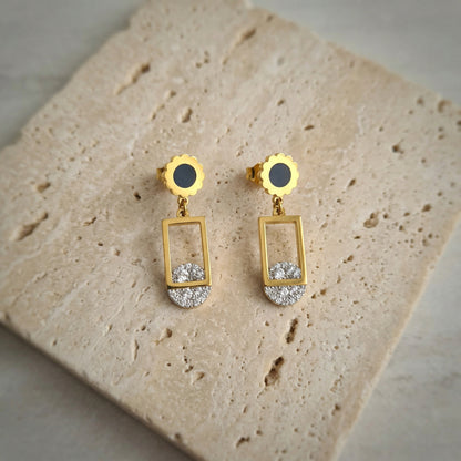 Earring 