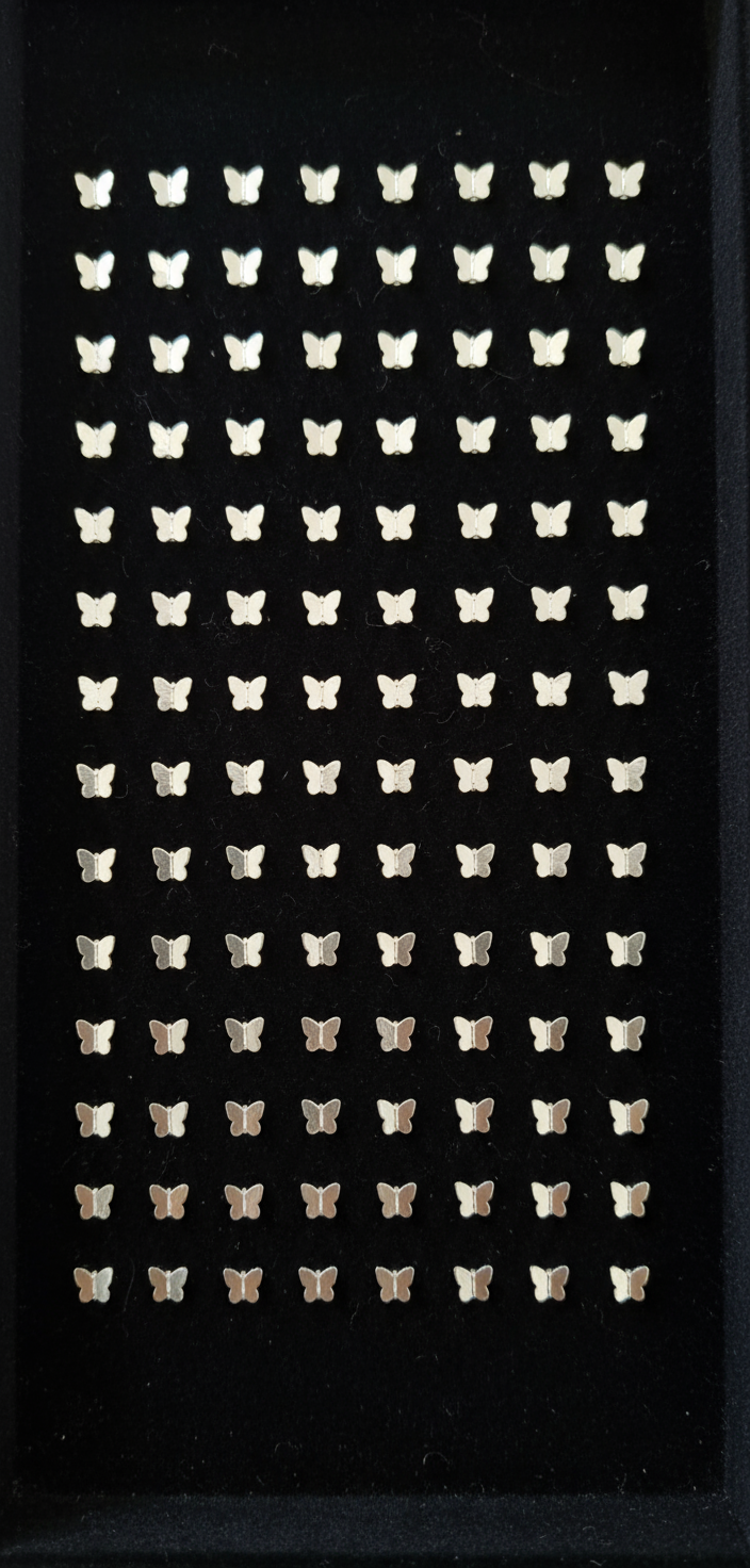 BUTTERFLY STICK ON SILVER 1