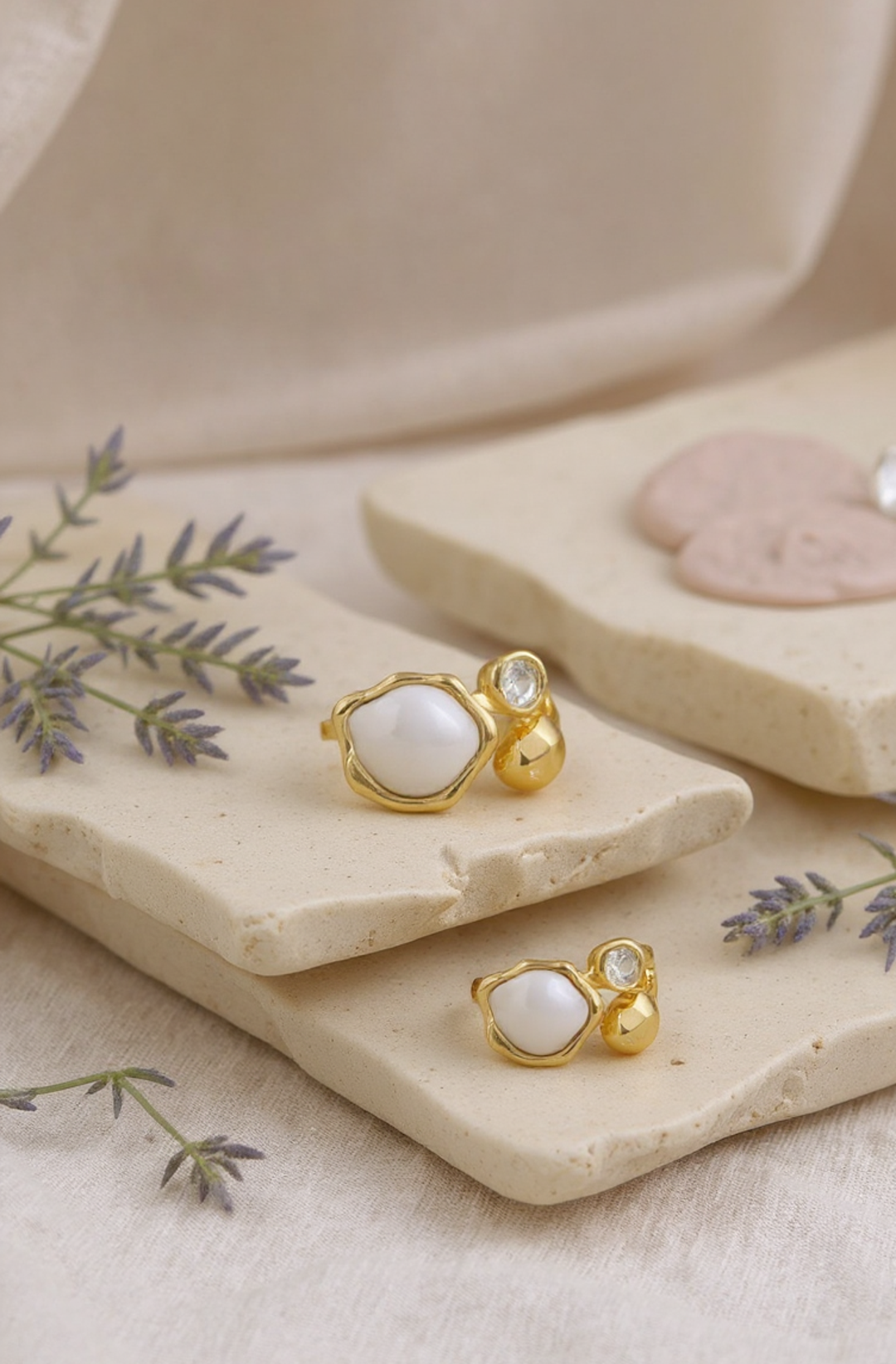 Baroque pearl Orbit 4