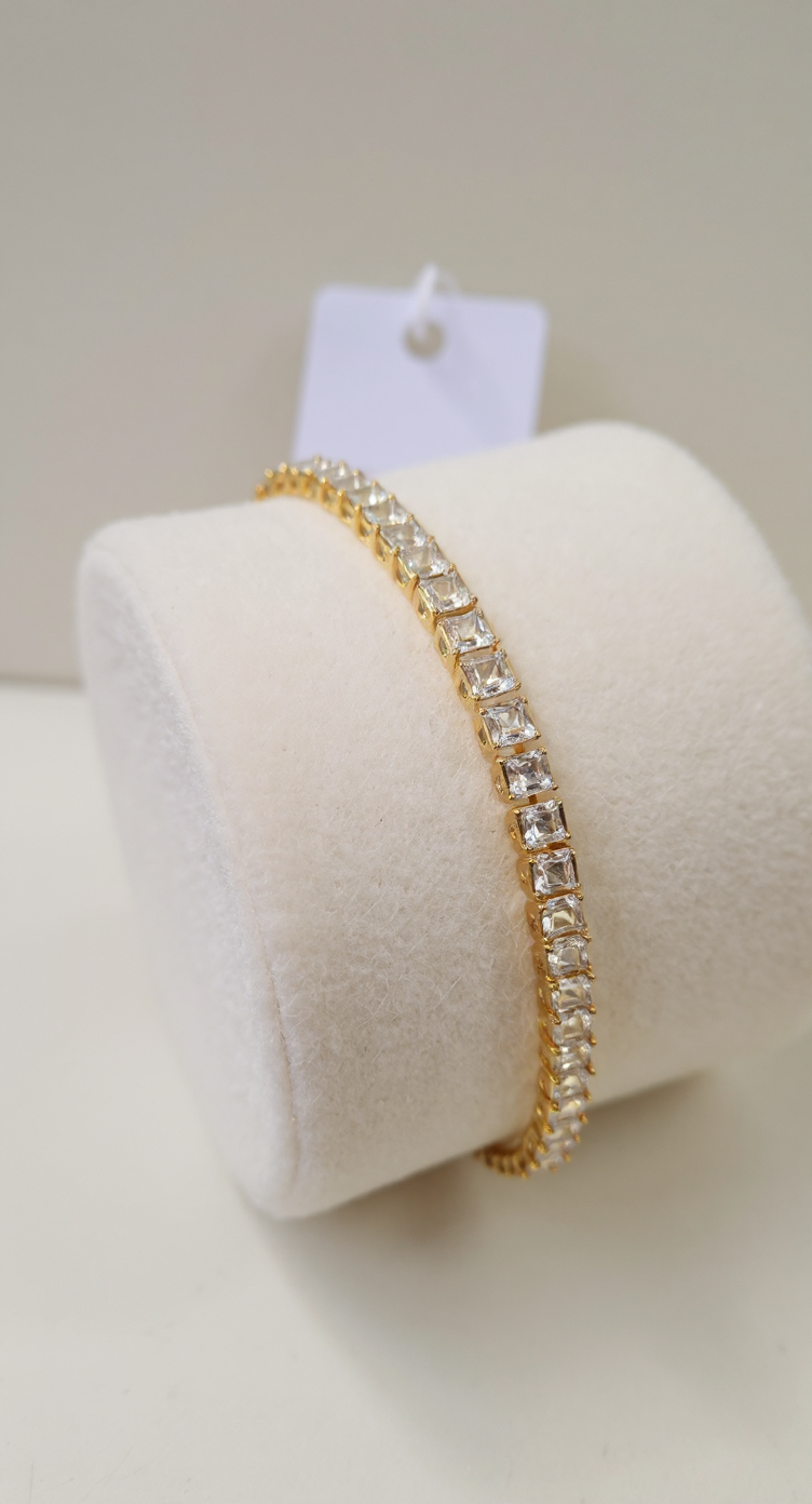 Essential Elegance 2