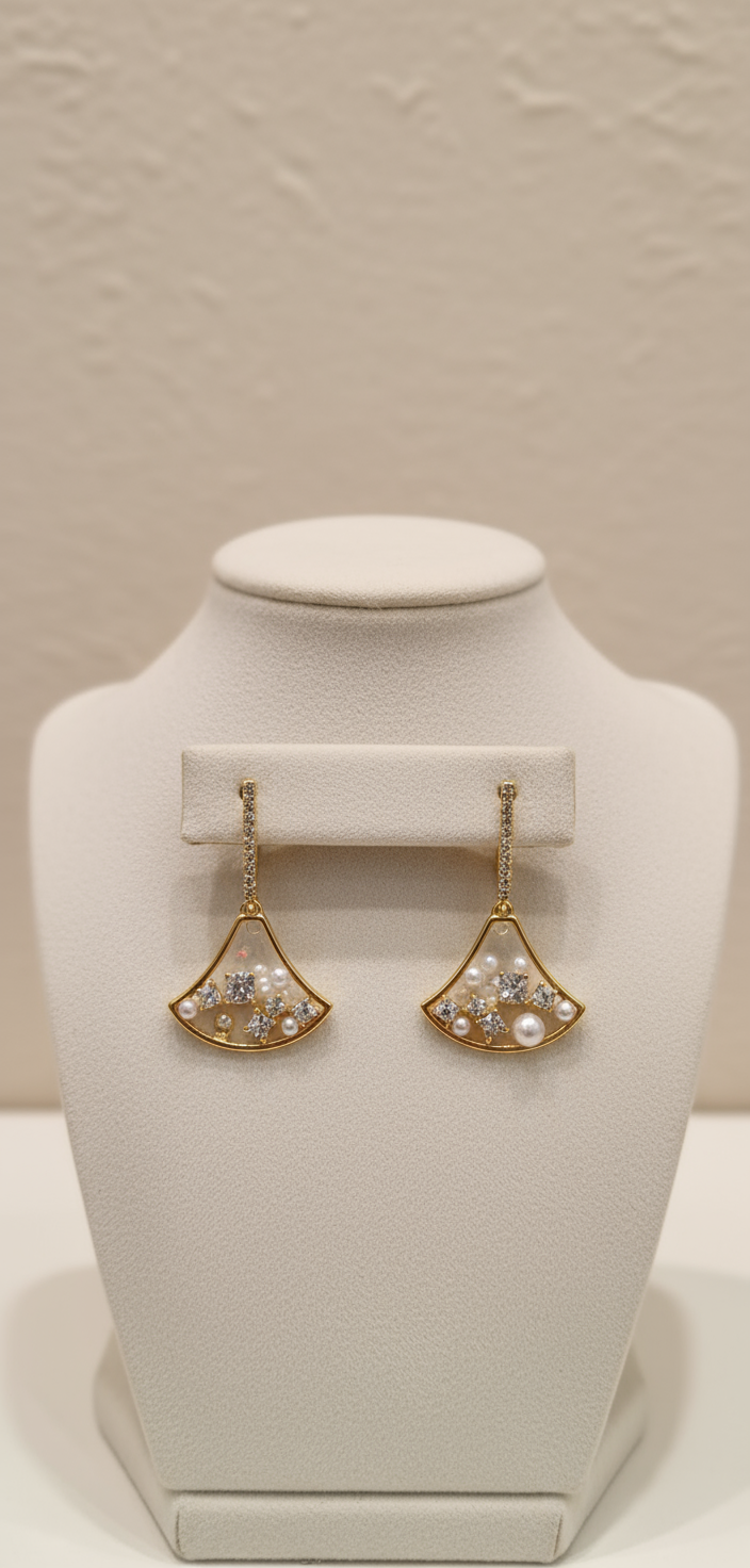 Triangular Shit PEARL TRIANGLE – House of Eshita Sahil