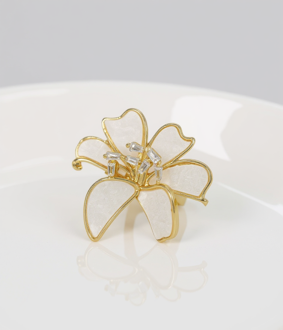 Petal Outline Flower 3