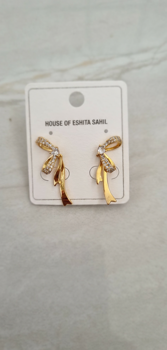 Ribbon cut crystal 3