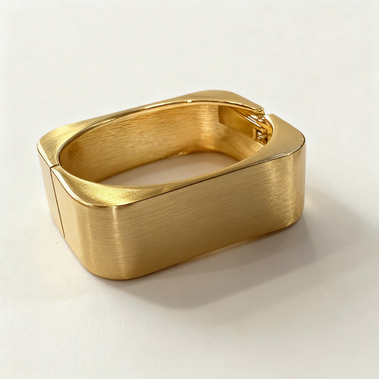 MODERNIST BLOCK MATTE GOLD