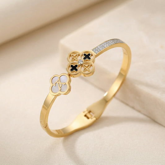 AXIS MOTIF BANGLE